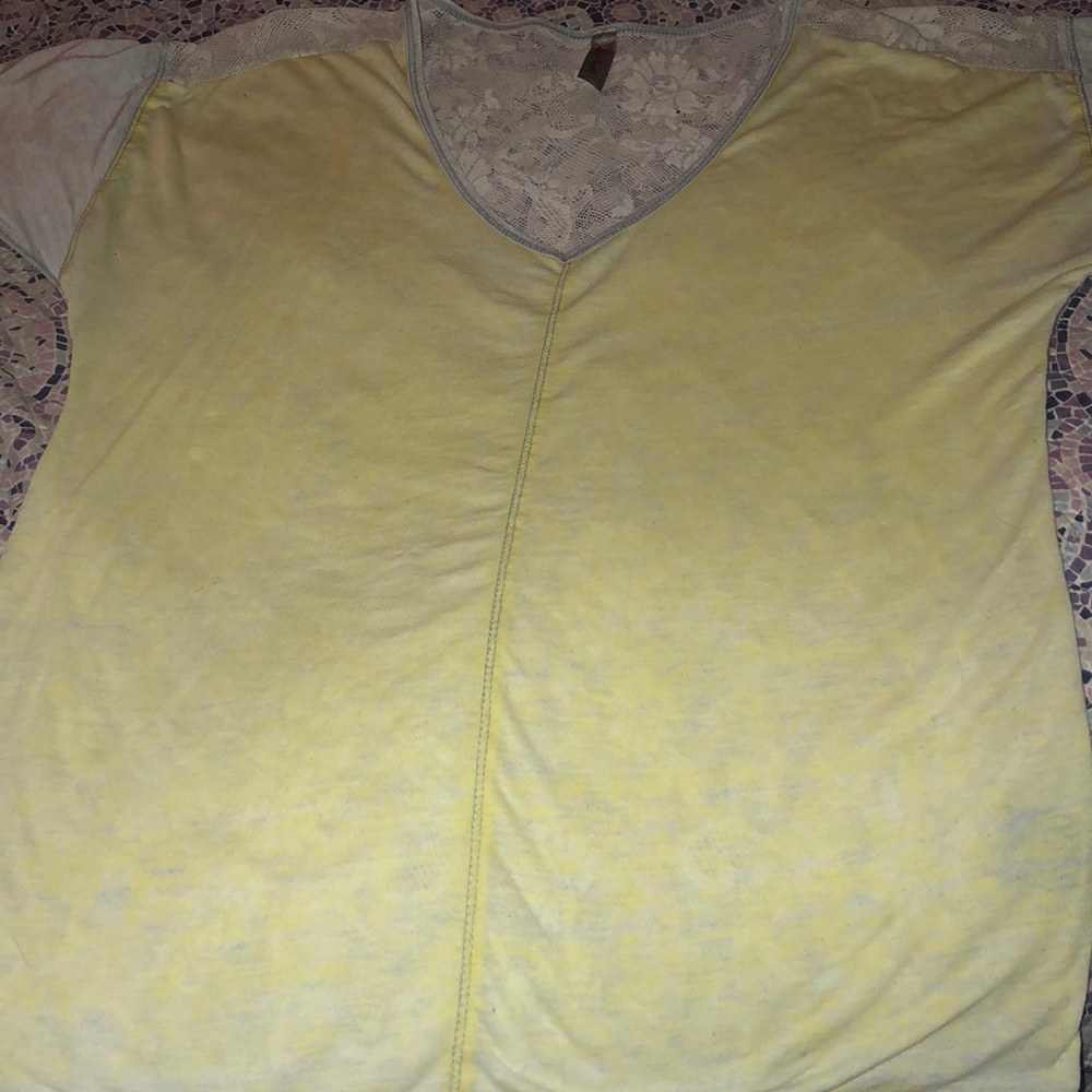 Yellow ways back top with gray sleeves